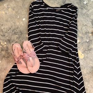 Black and white striped tunic💕